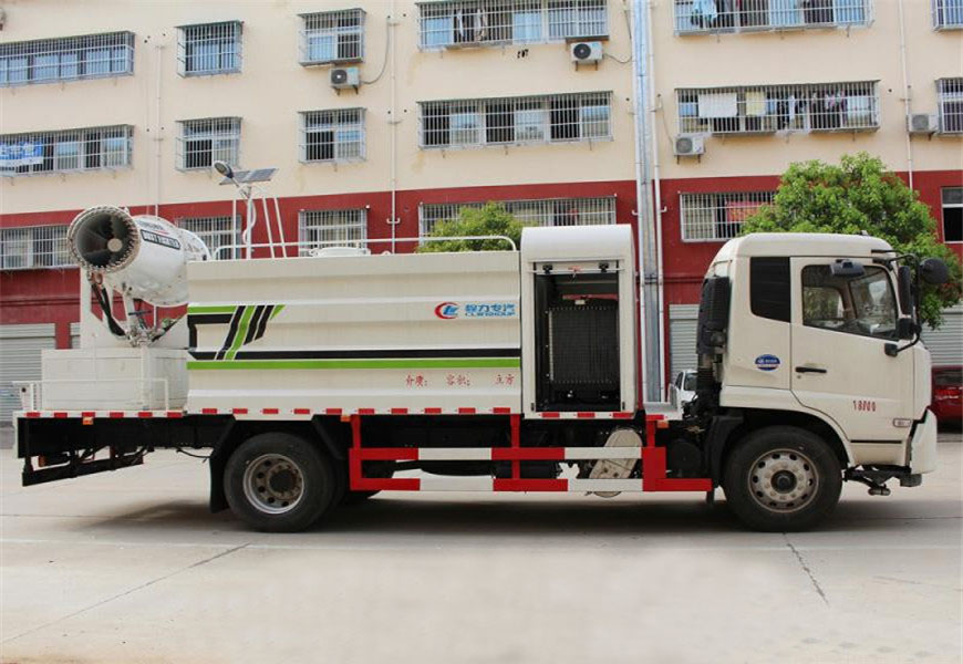 東風天錦抑塵車側(cè)面圖